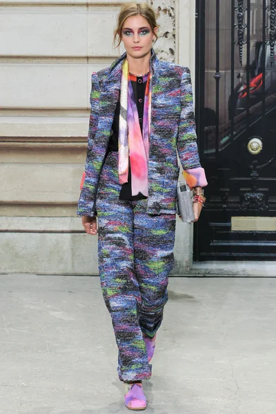 Look 5